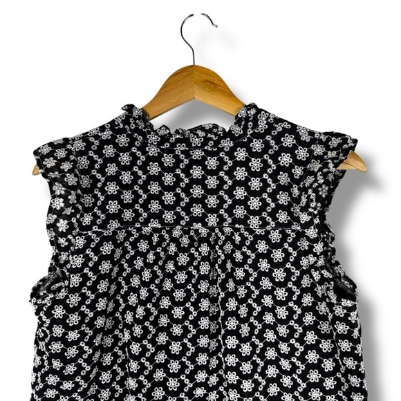 Ann Taylor Factory Embroidered Eyelet Ruffle Sleeveless Top, Black/White, Size M - Picture 10 of 11